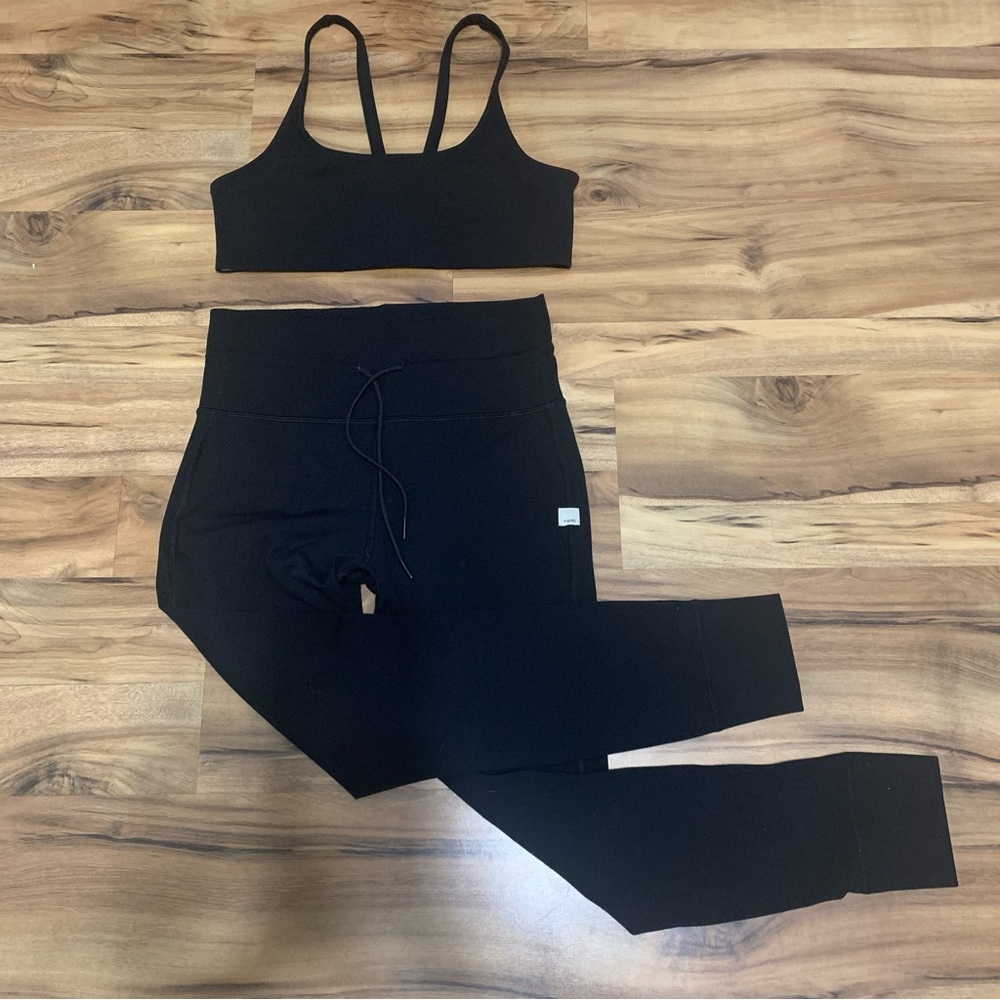 Vuori Matching Set- Yosemite Bra & Daily Legging
